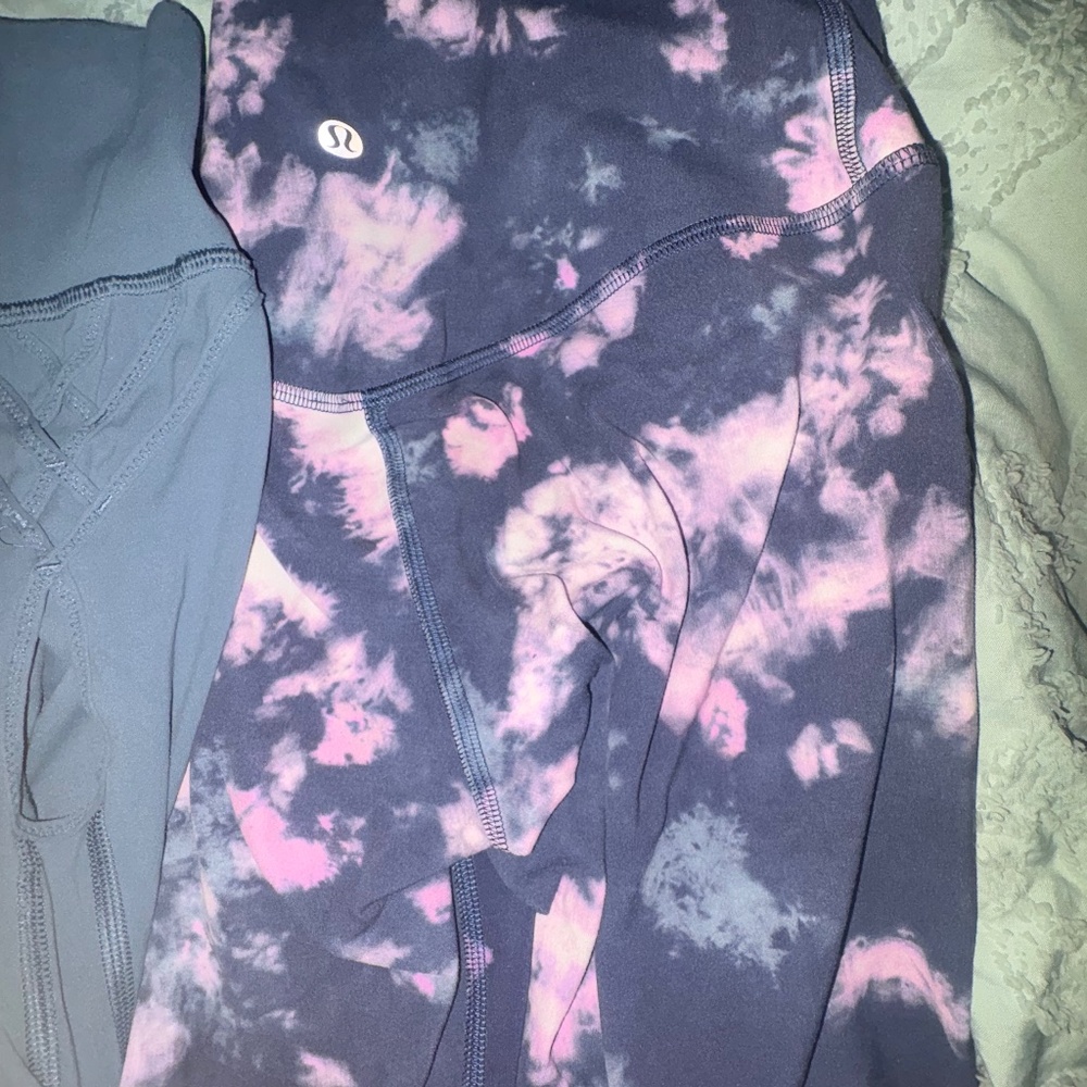 Diamond dye Lululemon leggings
